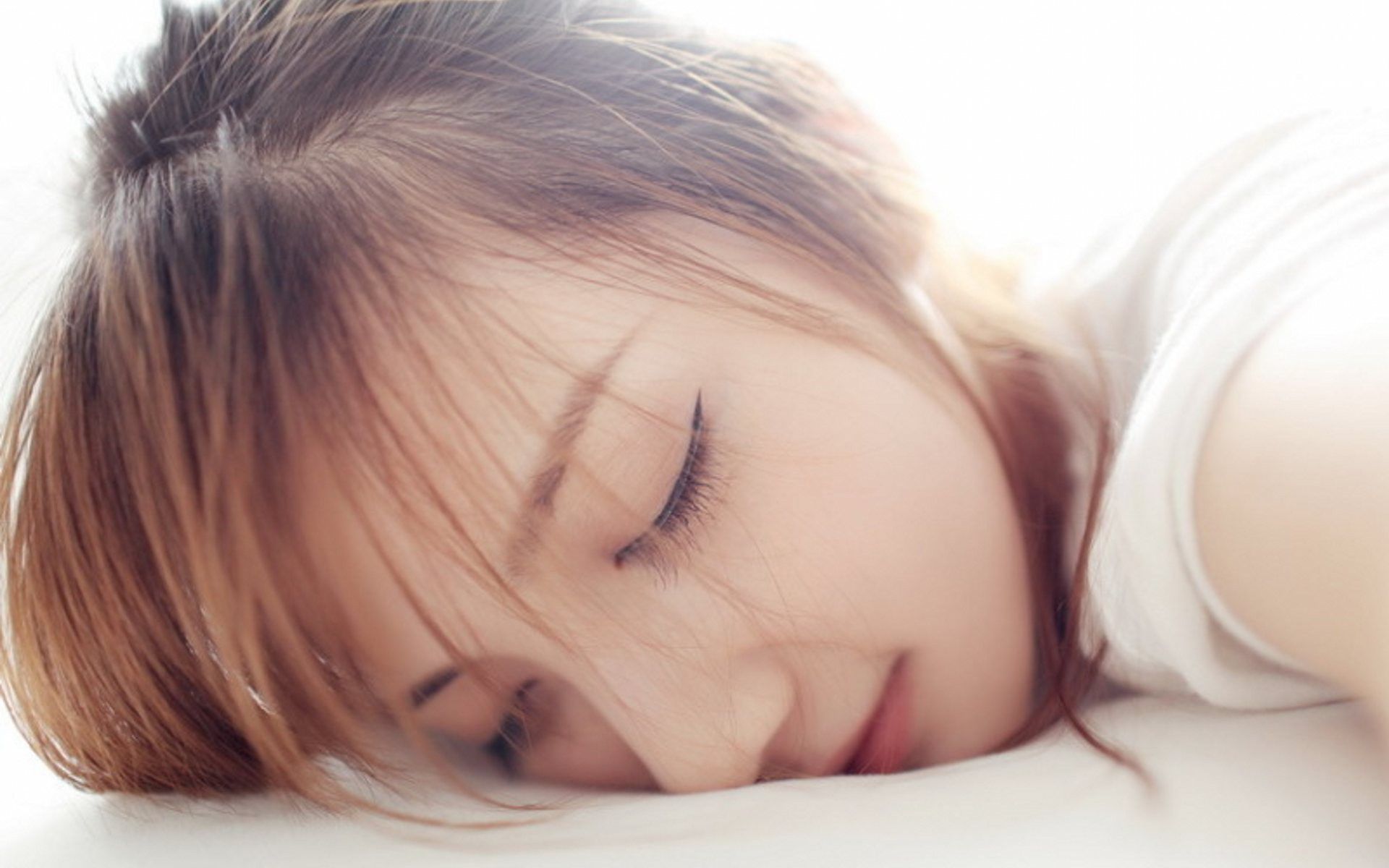 治愈系美女万虹萱高清壁纸