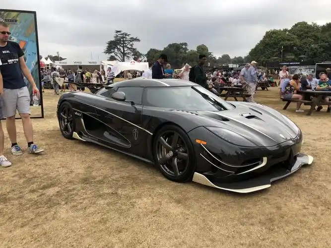 目前我们能买到的世界最贵的车排行榜前十名,?快来看看吧