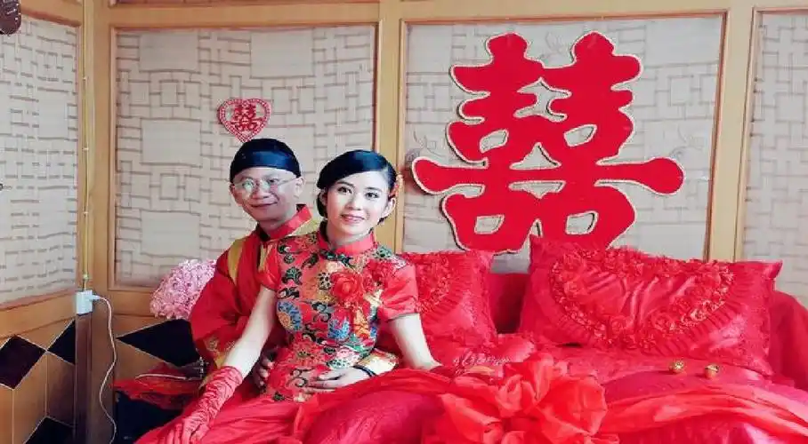 前夫车祸去世,我二婚再嫁,带老公回了一趟老家,全村人炸开了锅