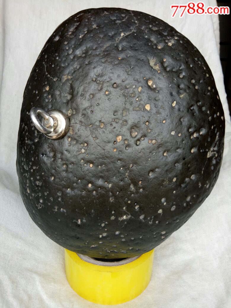 碳质陨石(中磁)