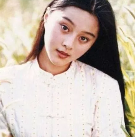 范冰冰中学旧照 清纯文艺真是从小美到大