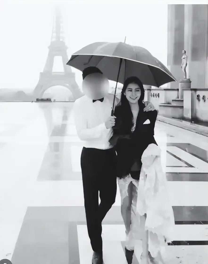 马筱梅晋升汪太太,网友对比两张结婚证,还是大s和汪小菲最配