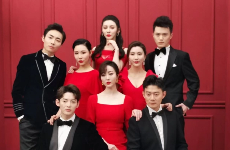 安徽主持人四美大合照妆容精致气质俱佳却被指长得一样认不出