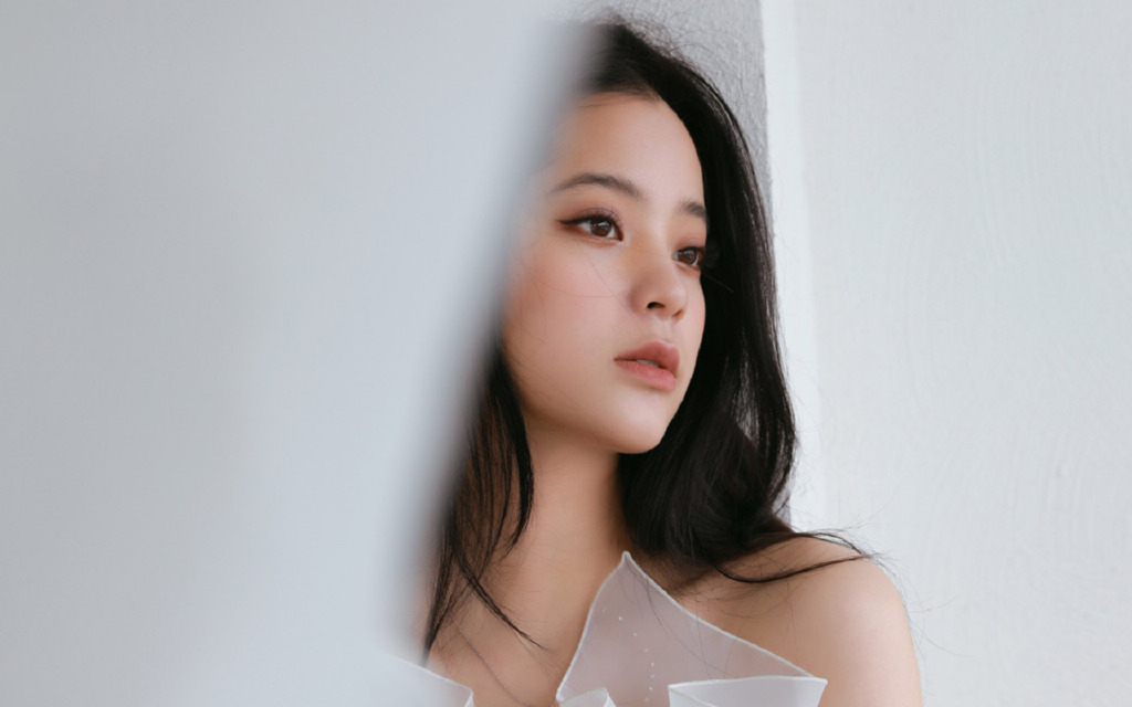 性感美女明星欧阳娜娜高清桌面壁纸