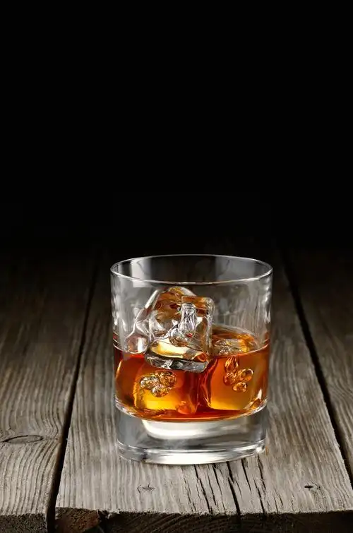 威士忌,特写,上方,黑色背景