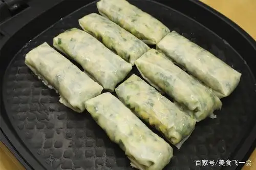 教你馅饼新做法,方法简单易学,一蒸一卷,皮薄大馅,真好吃