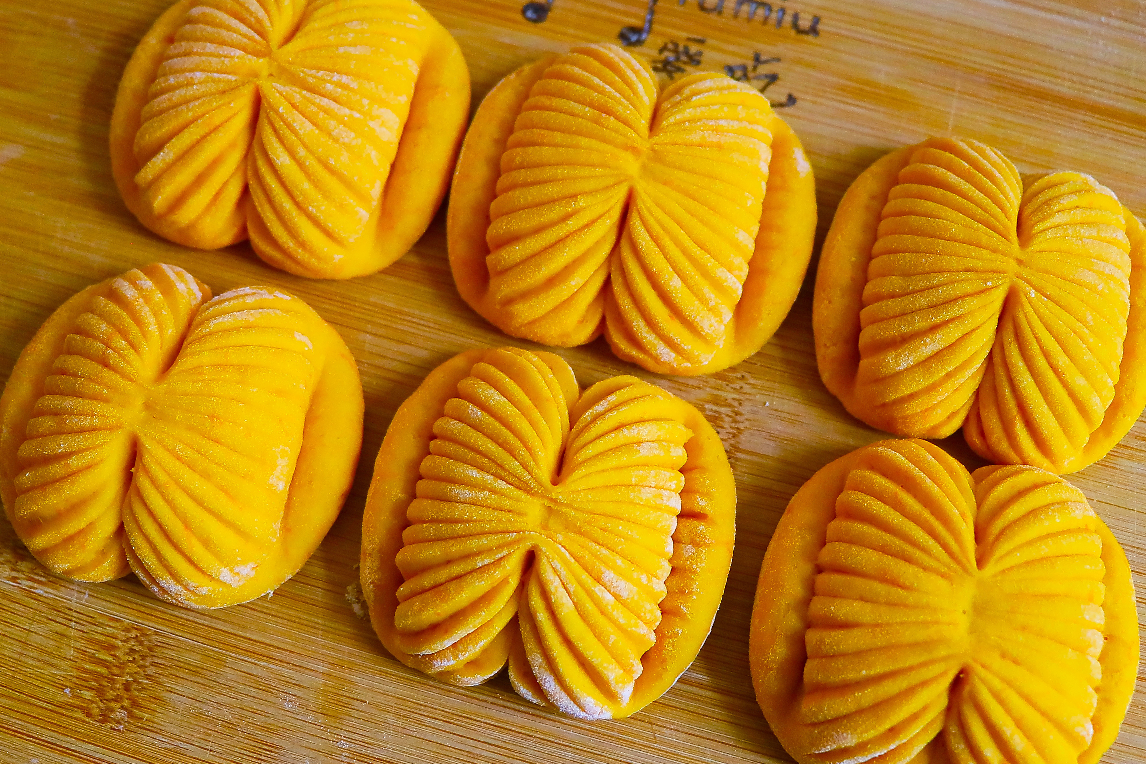 教你用南瓜做花样面点懒人手法不用擀皮零基础轻松学会