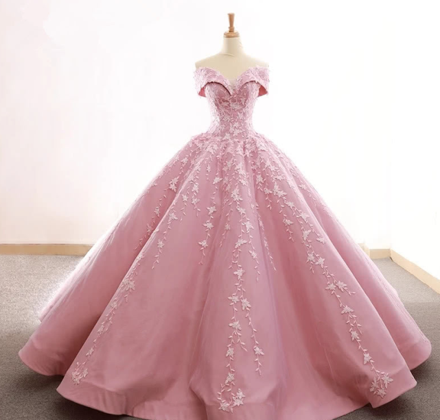 心理测试:选出你认为最美的公主裙?测谁会站在原地一直等你!