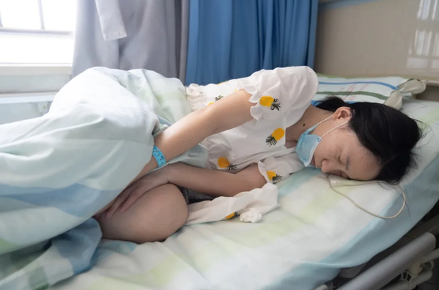 荒唐的借证生子,人心都是热的,只是会慢慢变凉 中部