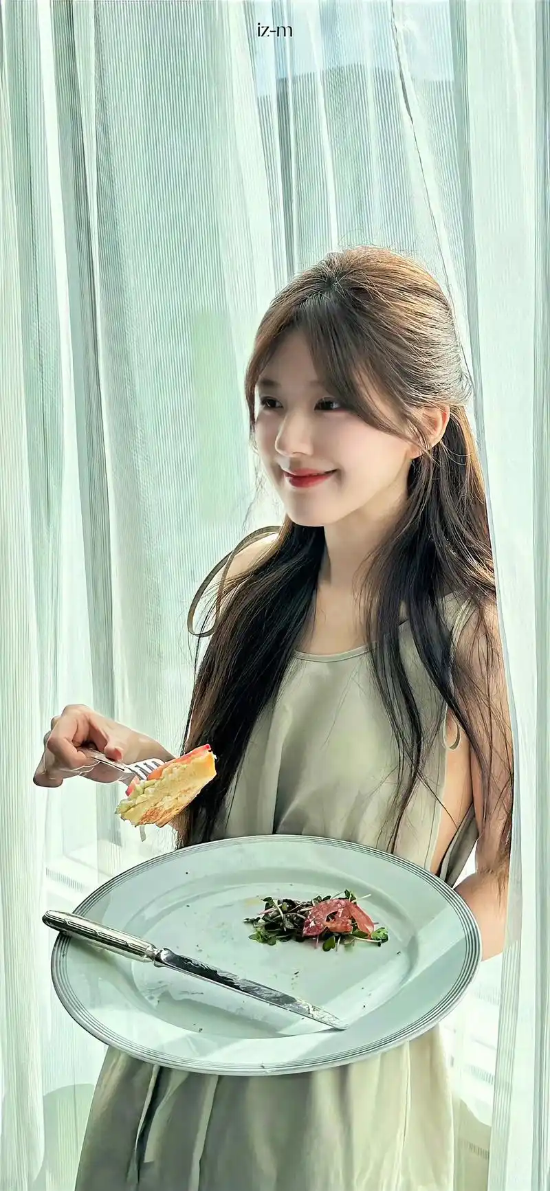 好事总会发生在下个转弯 #赵露思高清美图 #全屏 #壁纸#赵 - 抖音