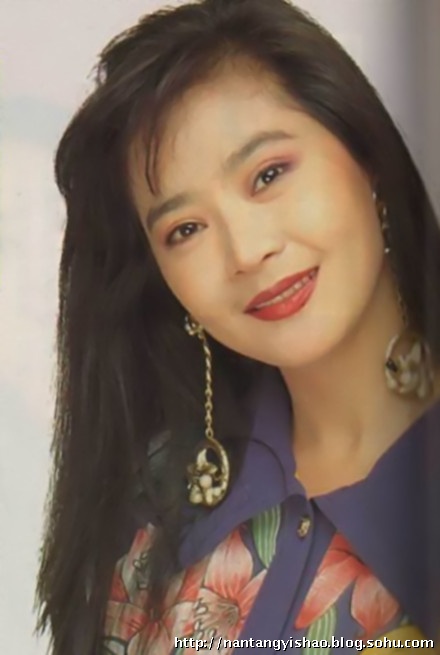 美人不迟暮!俞小凡 的图集