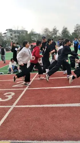 梦想于心 始于足下——兴田中学开展2021届九年级体育中考模拟考试