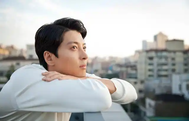 李东健谈音乐剧出道感想:是女儿激励我更努力工作