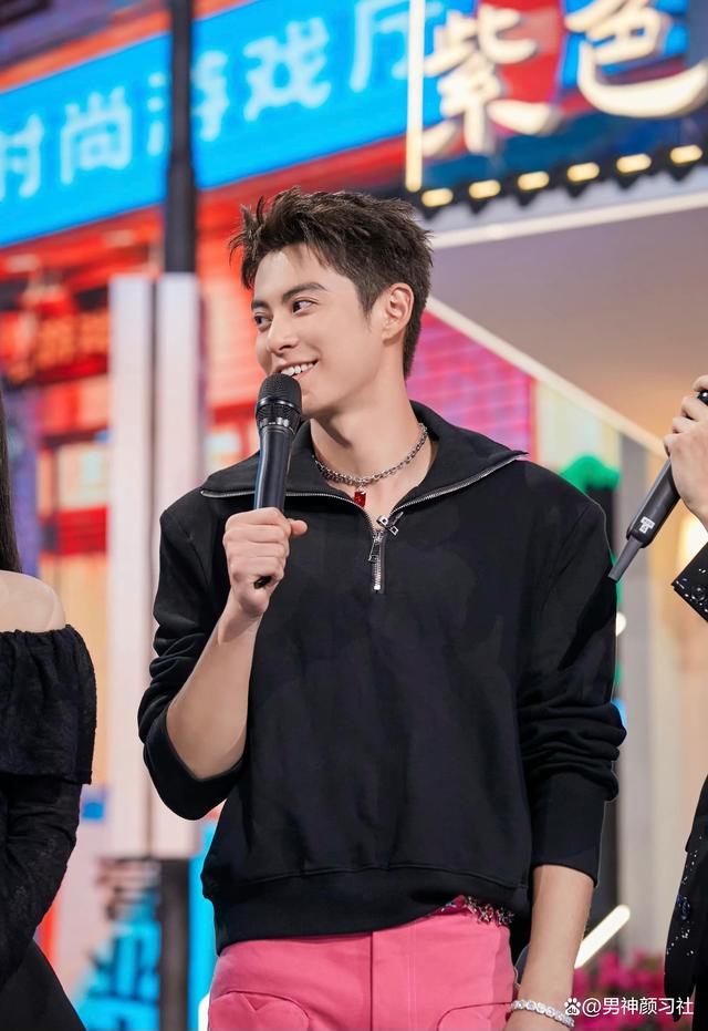 《苍兰诀》"魔尊王鹤棣"私服穿搭,能学多少就看你们的了!