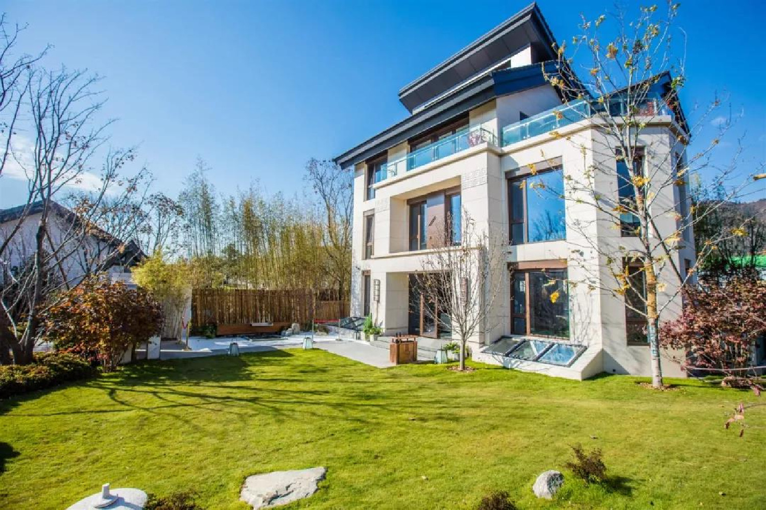 北京石景山区满二露台合院高档二手豪宅别墅出售信息价格-丽兹行官网