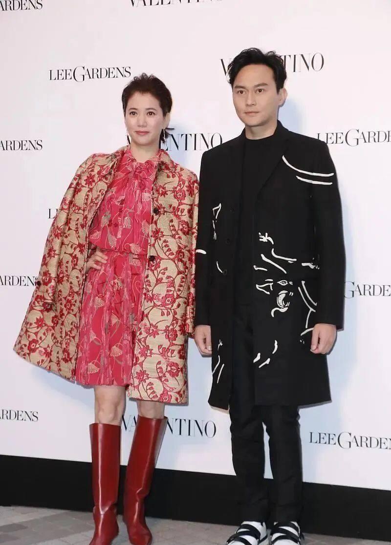 袁咏仪穿得很好!