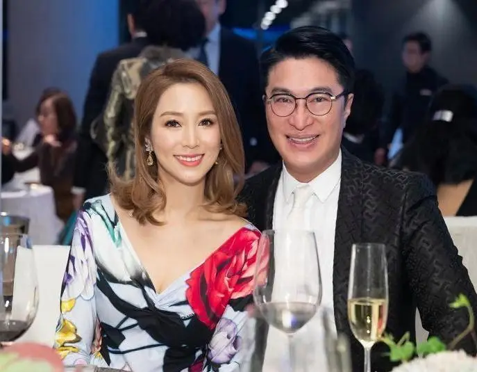 在李家诚迎娶徐子淇之前,李兆基特意请人详细比对了两人的生辰八字,以