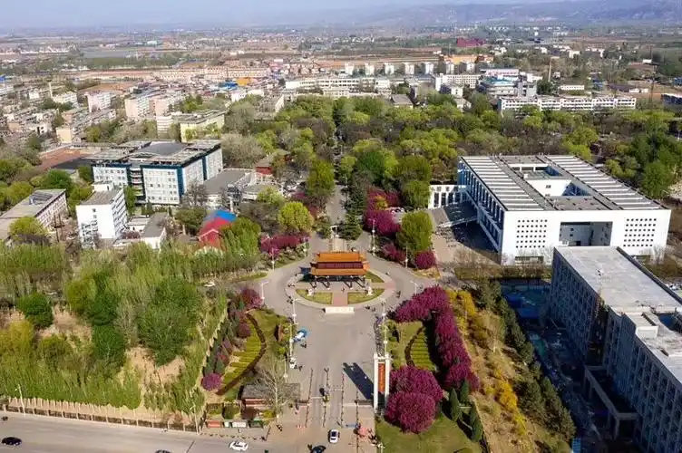 这是专属农大的香水铺子_山西农业大学_零二七艺考