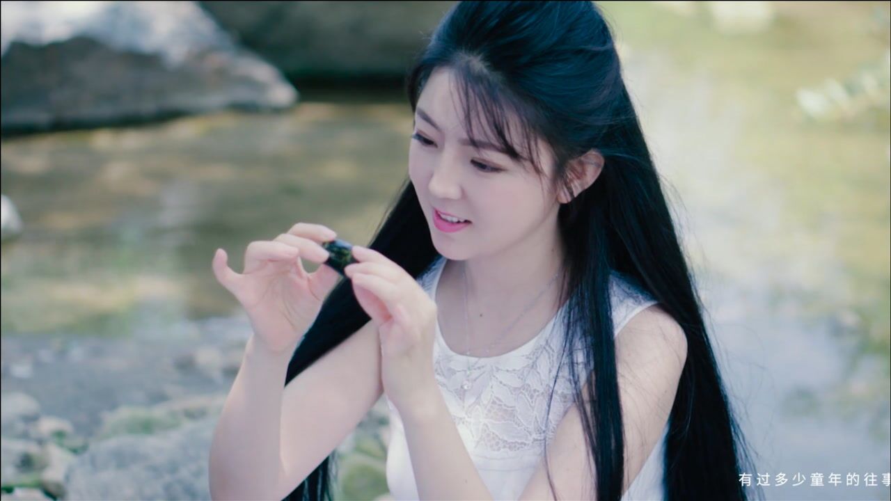 任妙音经典歌曲《红枣树》高清mv完整版 ,句句深情,让人心醉!