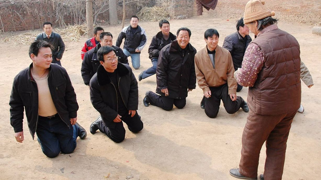 山东人拜年一个头磕地上?豪爽背后有大智慧