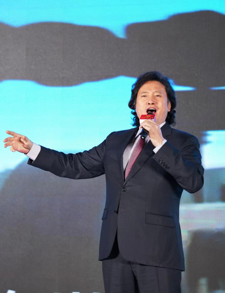 红船启航未来发布会举办歌唱家戴玉强首唱主题曲金色的梦想