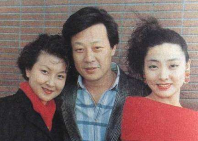 娶两个老婆住上下楼,如今儿女双全家庭和睦|寇世勋|许黎丹|崔瑶琪