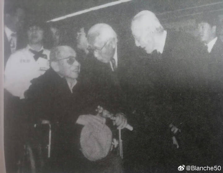 张学良与张学森是同父异母兄弟.