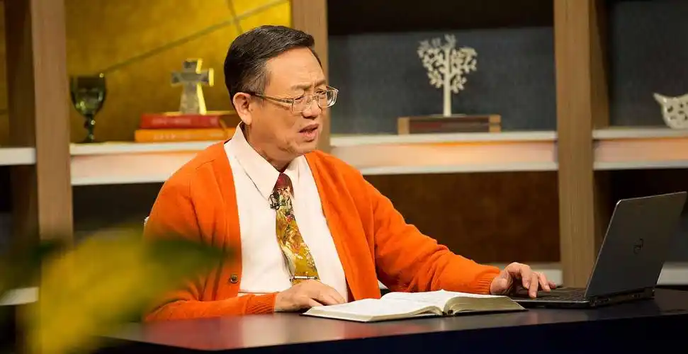 一同藏在神里面