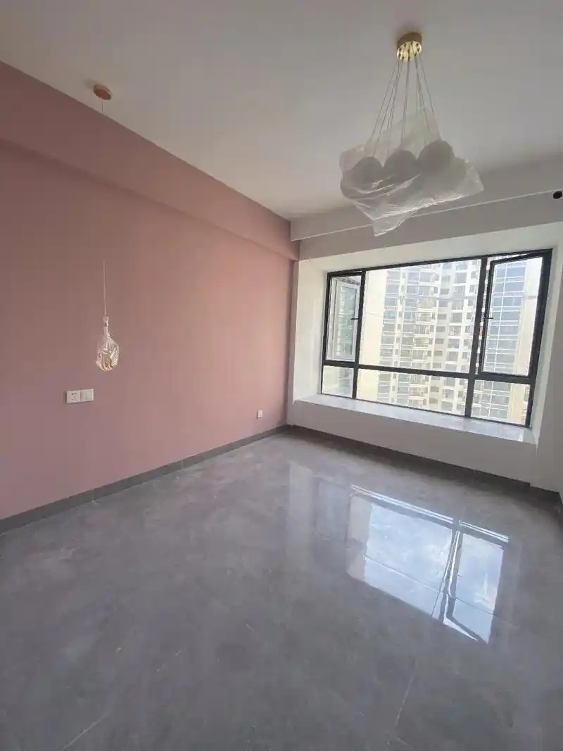 很多业主追求的都是现代简约风,简单的白色背景墙.这是 - 抖音