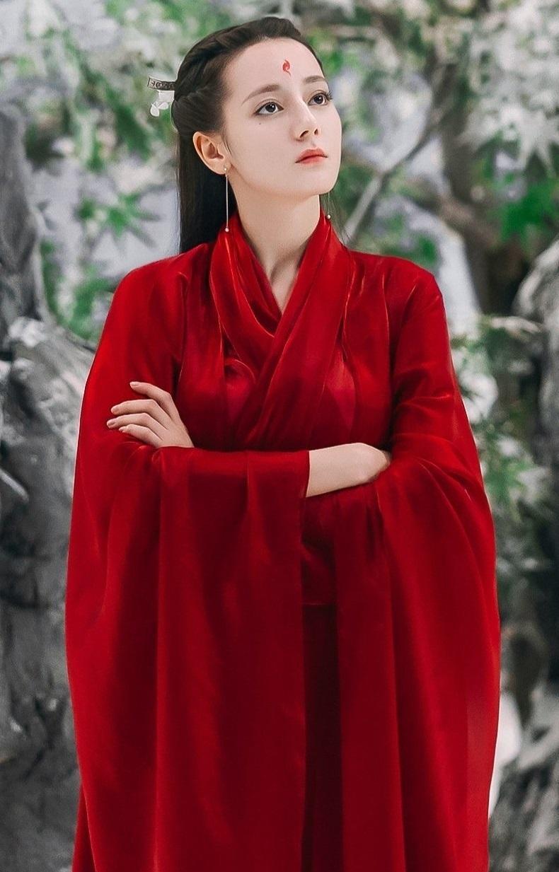 迪丽热巴的红衣古装造型,白凤九,烈如歌,狐妖小红娘,都好美啊_红色