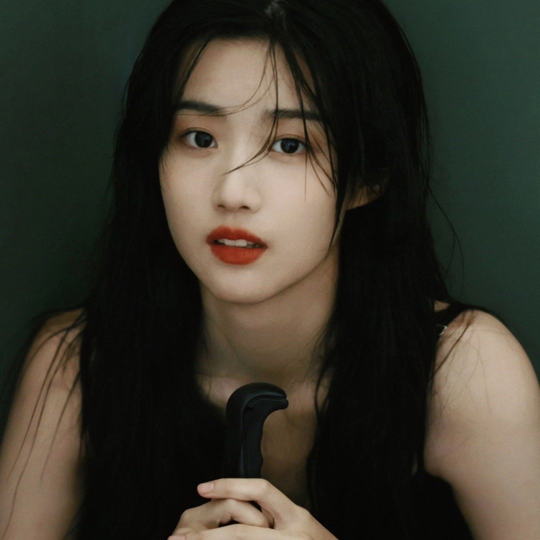 卢昱晓 [心][心][心]#头像# #美女#