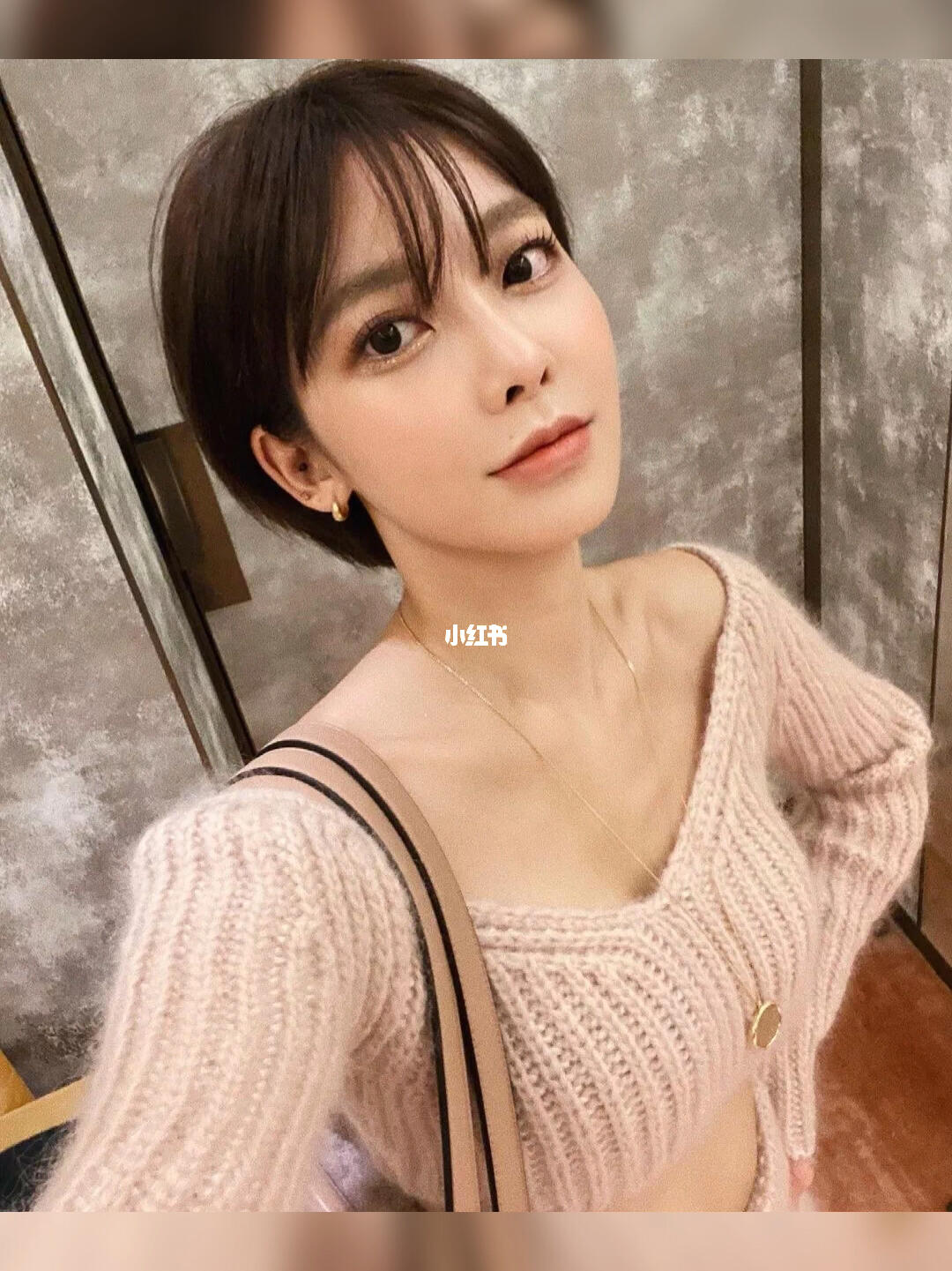 短发妹纸一定要尝试的减龄超短发发型