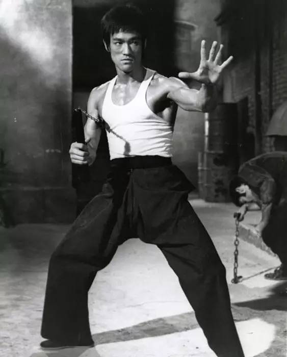 蹦迪的时髦野史