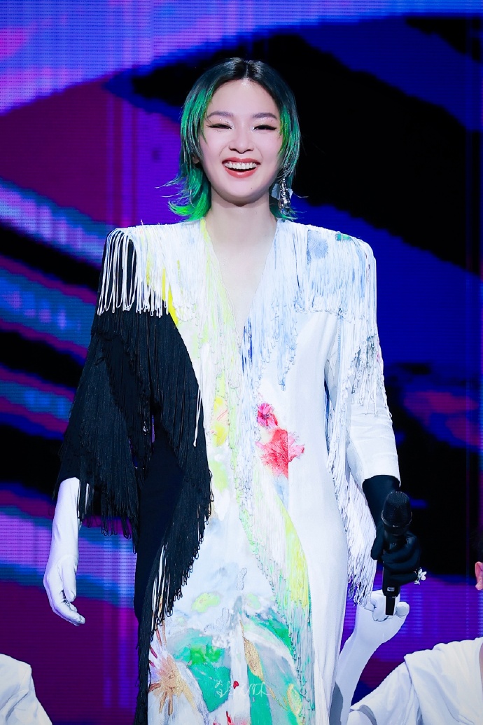 周笔畅超话#周笔畅女大十八变成都特别场##周笔畅726生日快乐##全年无