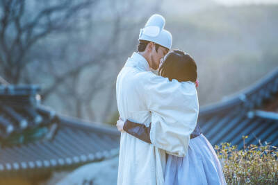 大君描绘爱情 尹施允 陈世妍