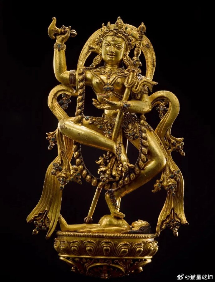 西藏14世纪(丹萨替) 铜鎏金金刚亥母像