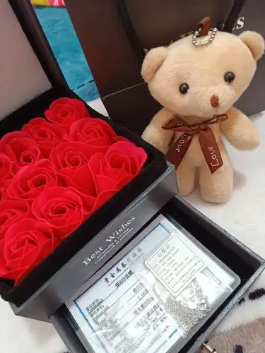 三八节收到礼物了,我很意外哦