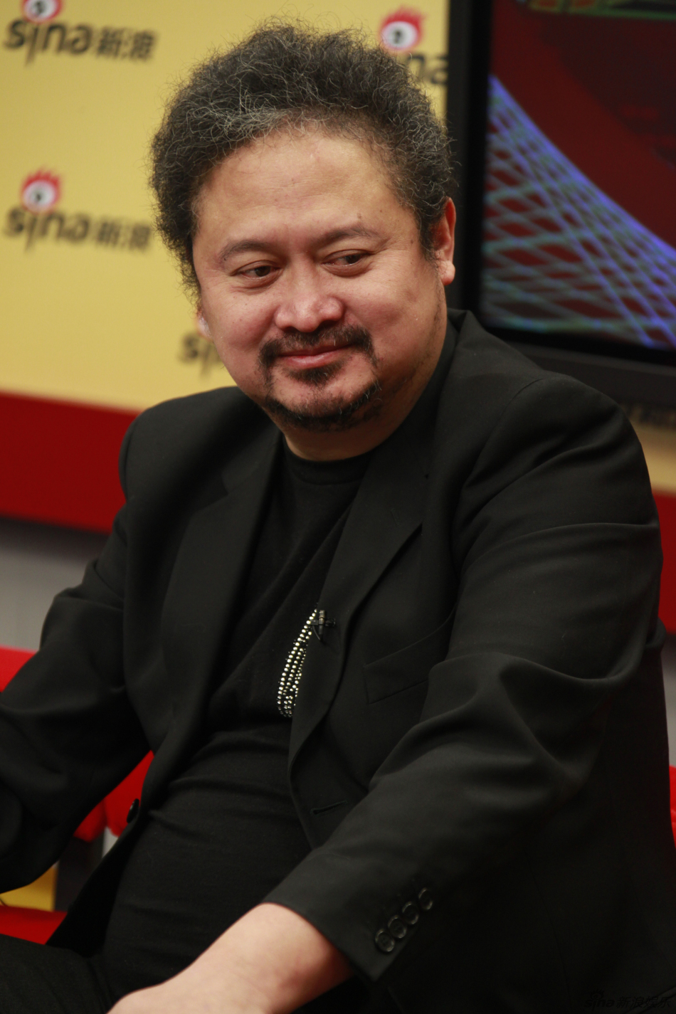 导演张元首次执导网络电影《床上关系》