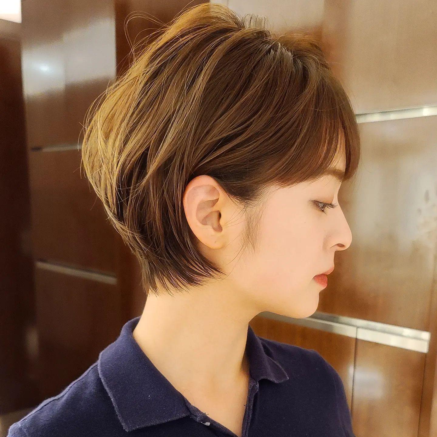 30岁左右的女性适合这种精致短发