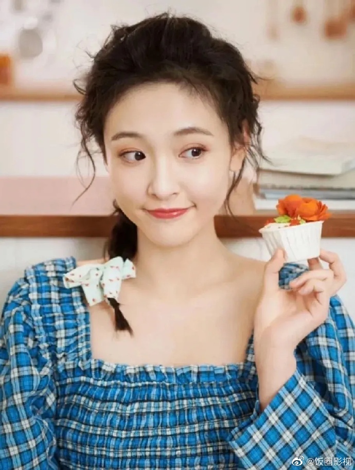 武大校花吴倩当年《何以笙箫默》中就觉得她好美!自信,超甜!