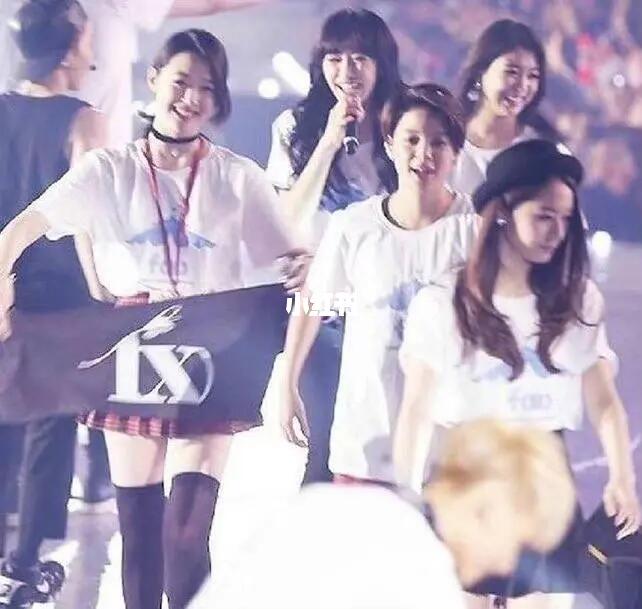 victoria宋茜  #krystal郑秀晶  #amber刘逸云  #luan  #崔雪莉衅破