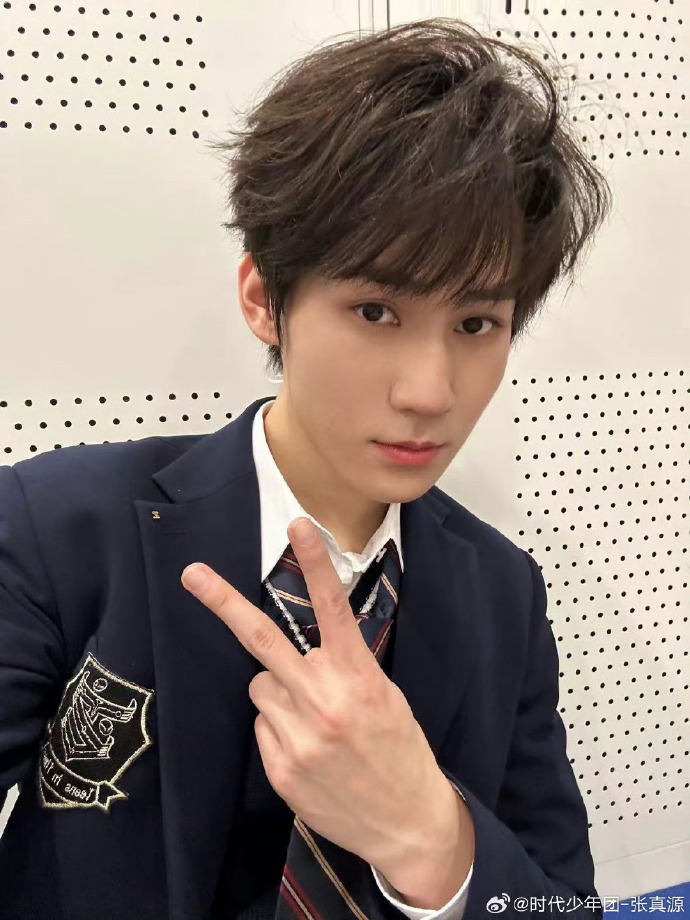 990499老公请多发帅帅的自拍060898我爱看#和张真源一起