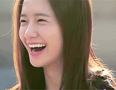 大笑林允儿的表情包