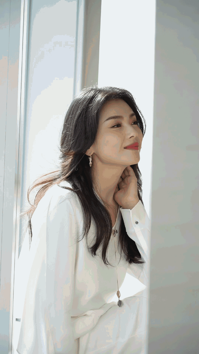 刘涛怎么这么扛老#刘涛前两天的活动图杀疯了,漂亮姐姐越来越优雅