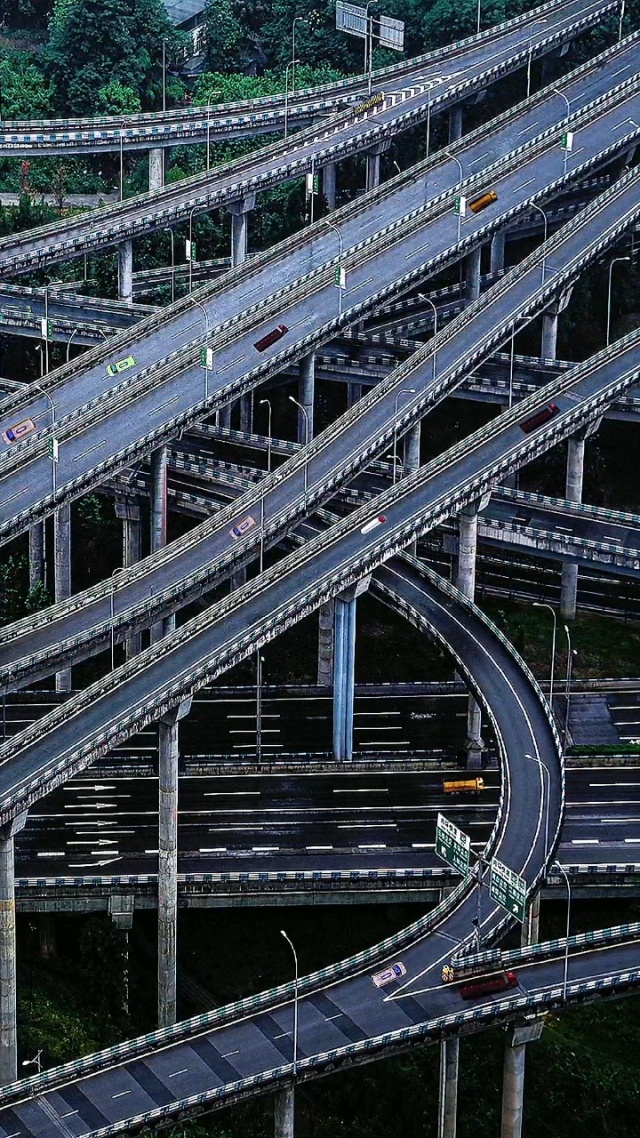 世界最复杂的重庆盘龙立交桥,匝道盘根错节,五层,相当于12层楼高,连