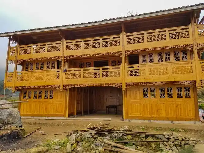秀山:土家族苗族人家的木房子
