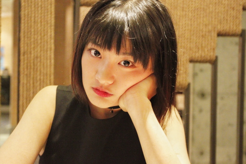 李梓溪,青年演员,中国内地女演员,毕业于上海戏剧学院2008级导演系