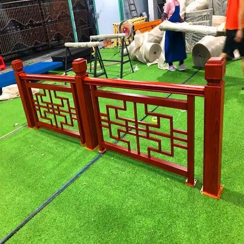 方管焊接铝合金护栏厂家 仿古木纹铝花格栏杆定制