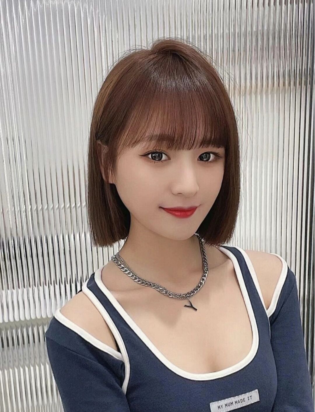 沙发自来卷也可的一刀切短发不打理也好看显瘦刘海,细软发质适合发型