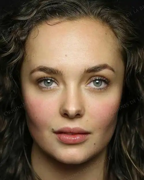 她拍下不同国籍,种族,地域的女人,告诉我们美丽没有界限